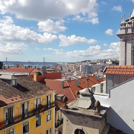 Perfectly Located Apartment In Santa Catarina - Bairro Alto Lisbon Exterior photo
