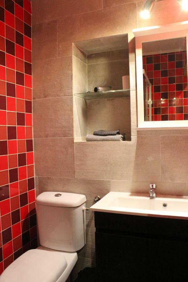 Perfectly Located Apartment In Santa Catarina - Bairro Alto Lisbon Exterior photo